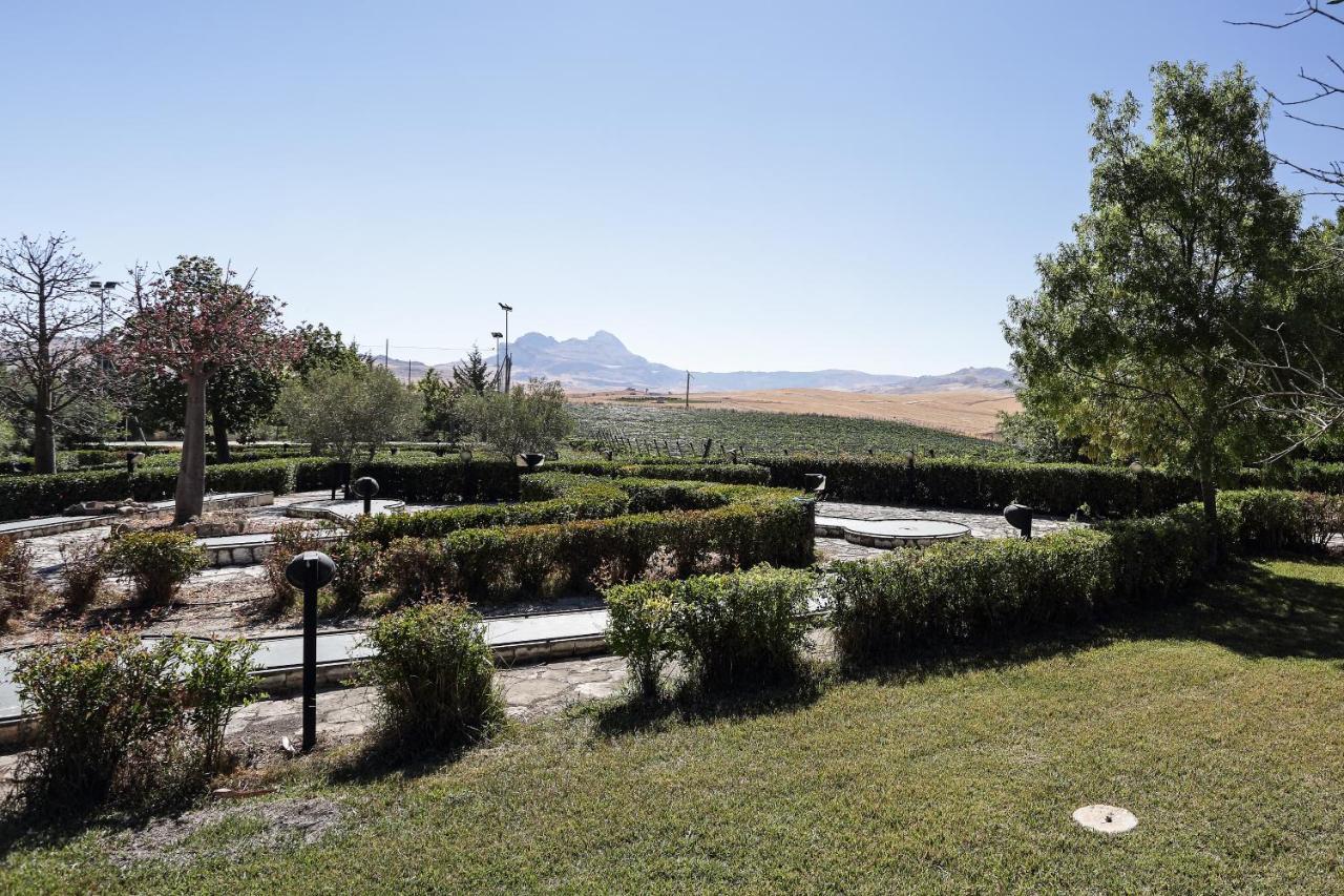 Agriturismo Tenute Pollara Roccamena Zewnętrze zdjęcie