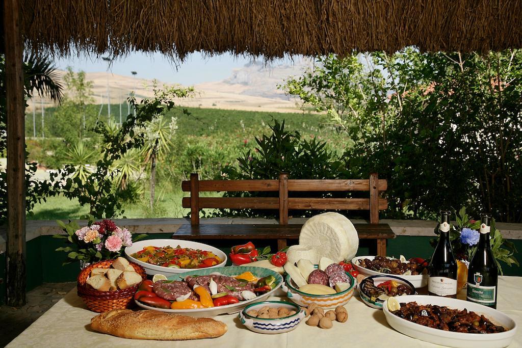 Agriturismo Tenute Pollara Roccamena Zewnętrze zdjęcie