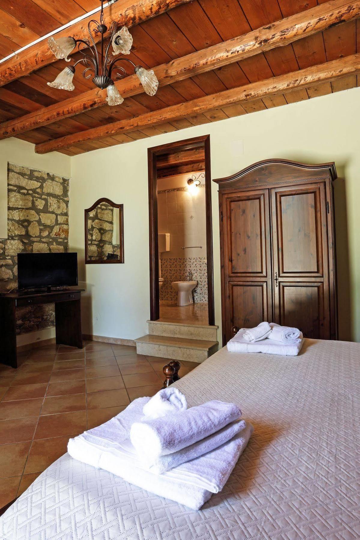 Agriturismo Tenute Pollara Roccamena Zewnętrze zdjęcie